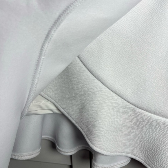 Lovers + Friends Stellar Ruffle Mini Skirt Women's Size Small White - Picture 2 of 8